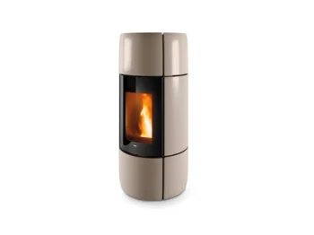 Poêle à granulés MCZ Curve Airmatic 8 Core – 8 kW